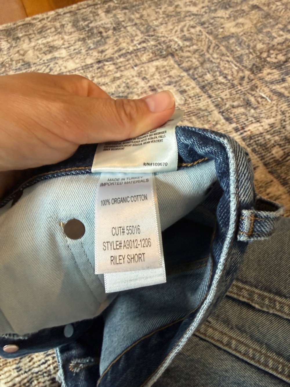 Agolde Riley Shorts - Picture 3 of 3
